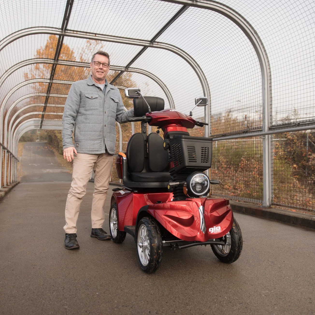 GIO Tron PRO 4-Wheeled Smart Mobility Scooter | Red | Ultra Long Range - Image 3